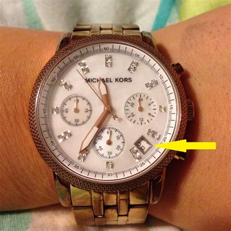 how to spot a fake michael kors watch